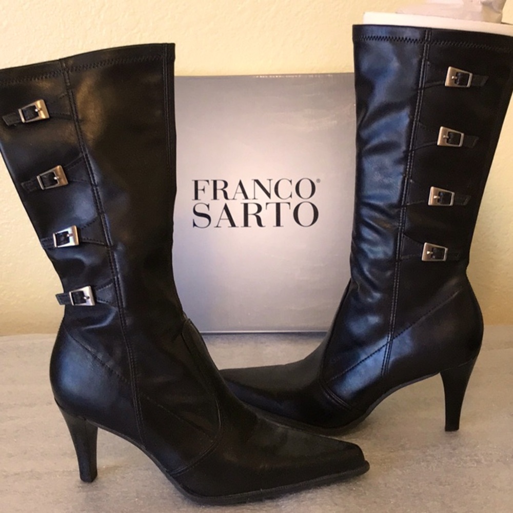 Pull on snug boots